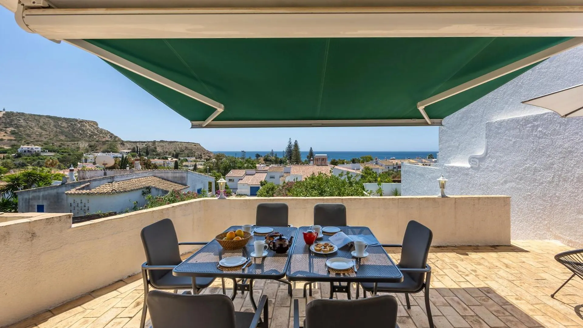 Coolhousesalgarve Luz, 3 Bed Linked House, Pool, Superb Panoramic Sea View, Casa Das Buganvilias Holiday home Praia Da Luz
