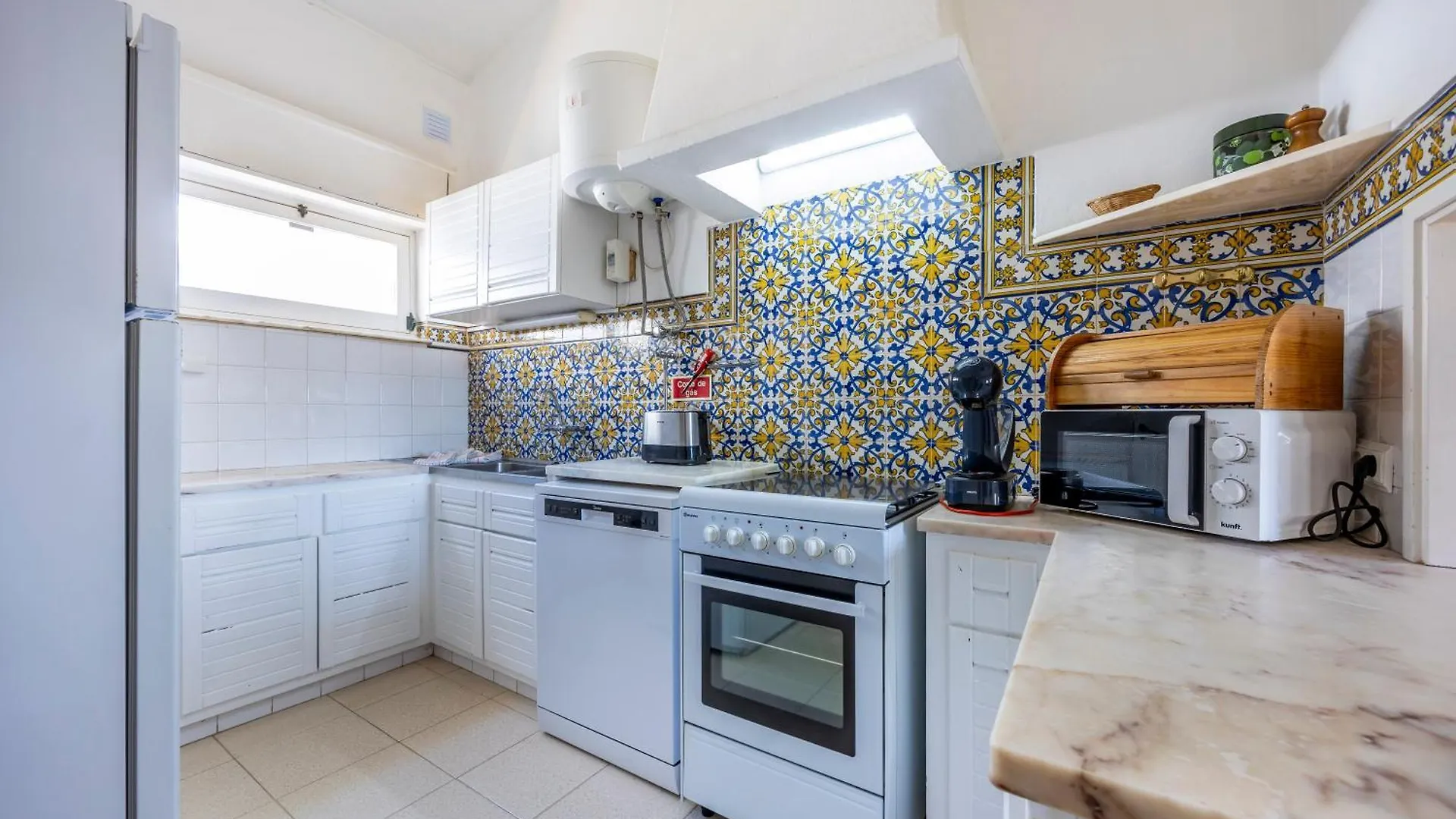 Coolhousesalgarve Luz, 3 Bed Linked House, Pool, Superb Panoramic Sea View, Casa Das Buganvilias Holiday home Praia Da Luz