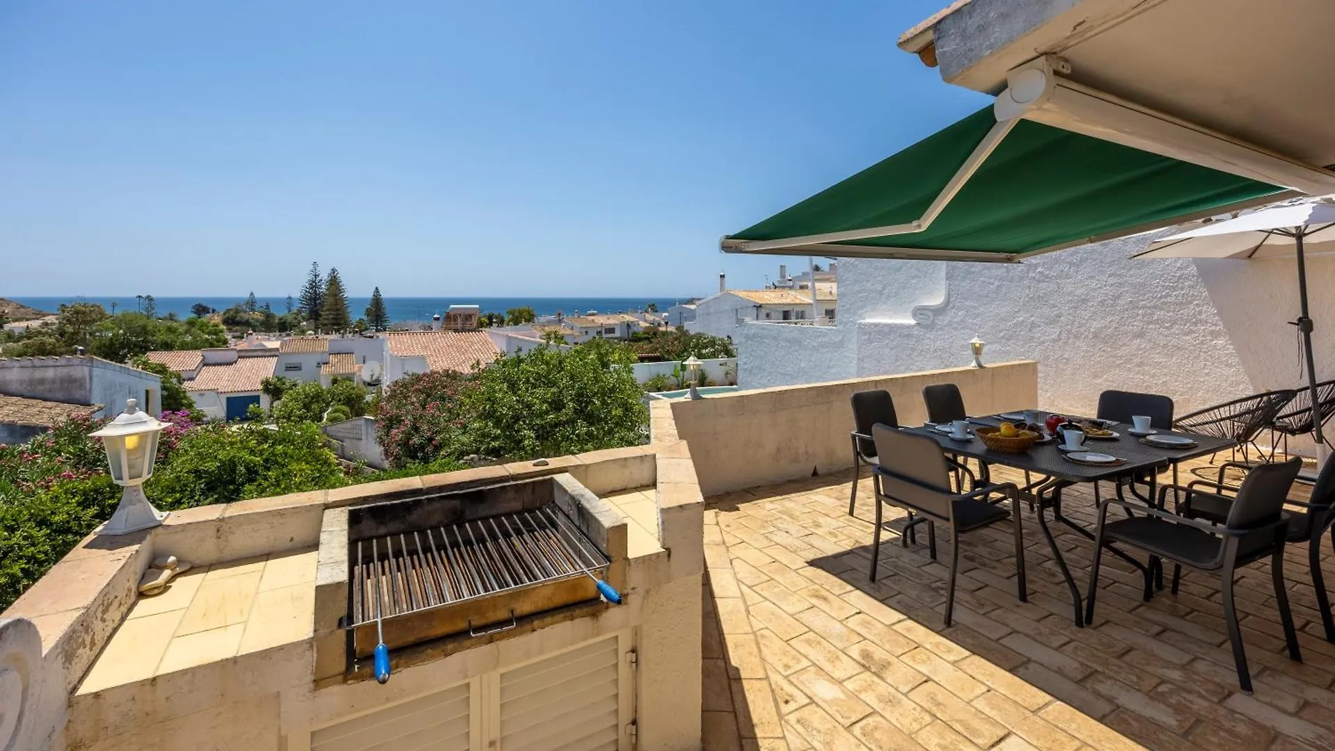 Coolhousesalgarve Luz, 3 Bed Linked House, Pool, Superb Panoramic Sea View, Casa Das Buganvilias
