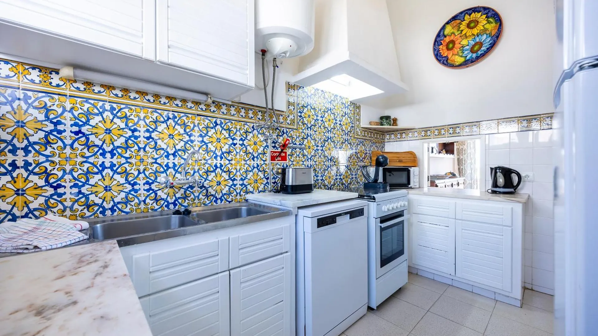 Coolhousesalgarve Luz, 3 Bed Linked House, Pool, Superb Panoramic Sea View, Casa Das Buganvilias Holiday home Praia Da Luz